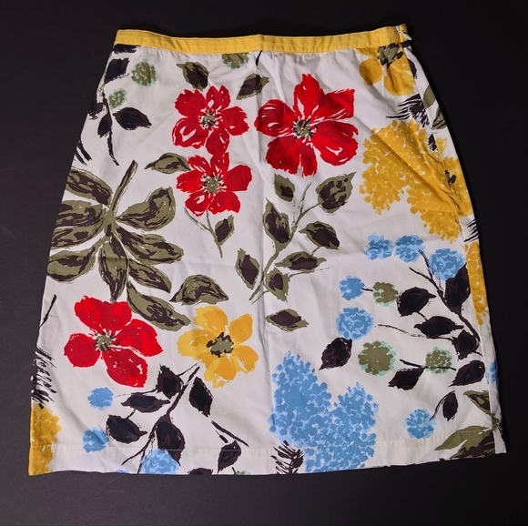 Boden Floral Skirt - Picture 2 of 6